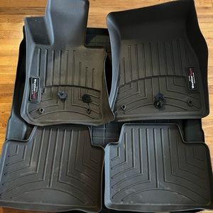 BMW 3 series Weather tech floor liners (Cocoa)